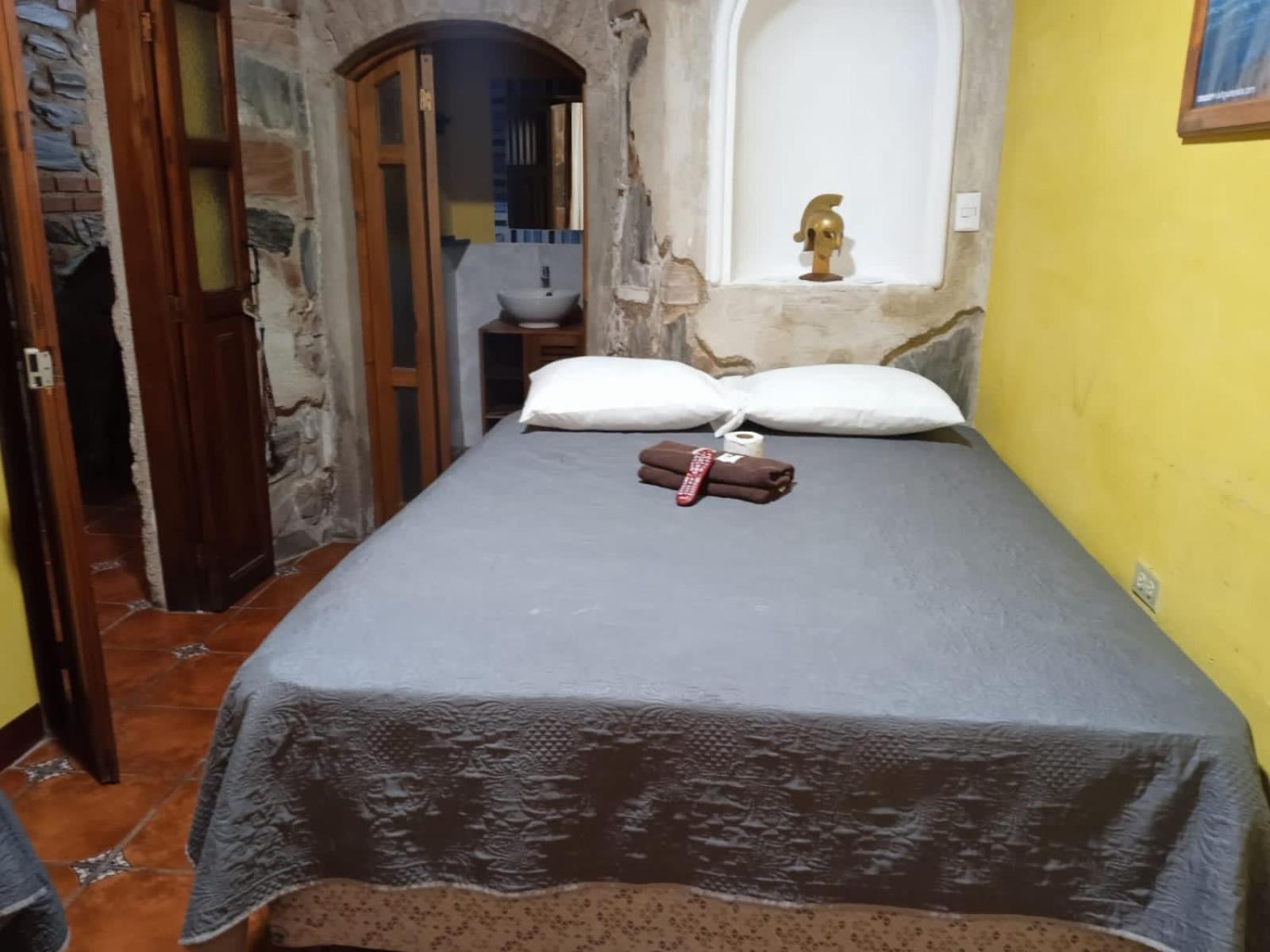 Hotel Posada Gutierrez 危地马拉安地瓜 外观 照片